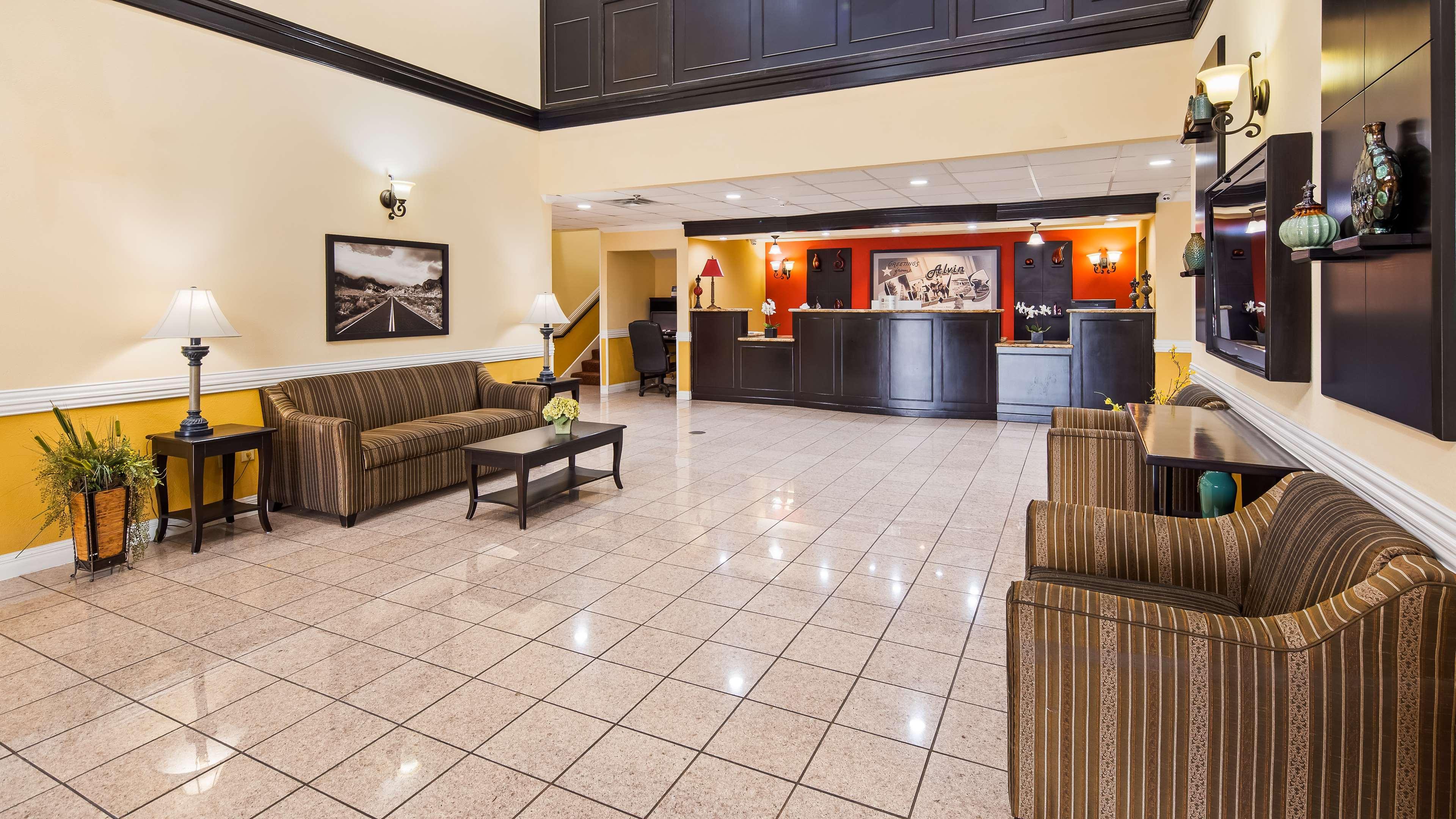 Surestay Plus Hotel By Best Western Alvin Dış mekan fotoğraf