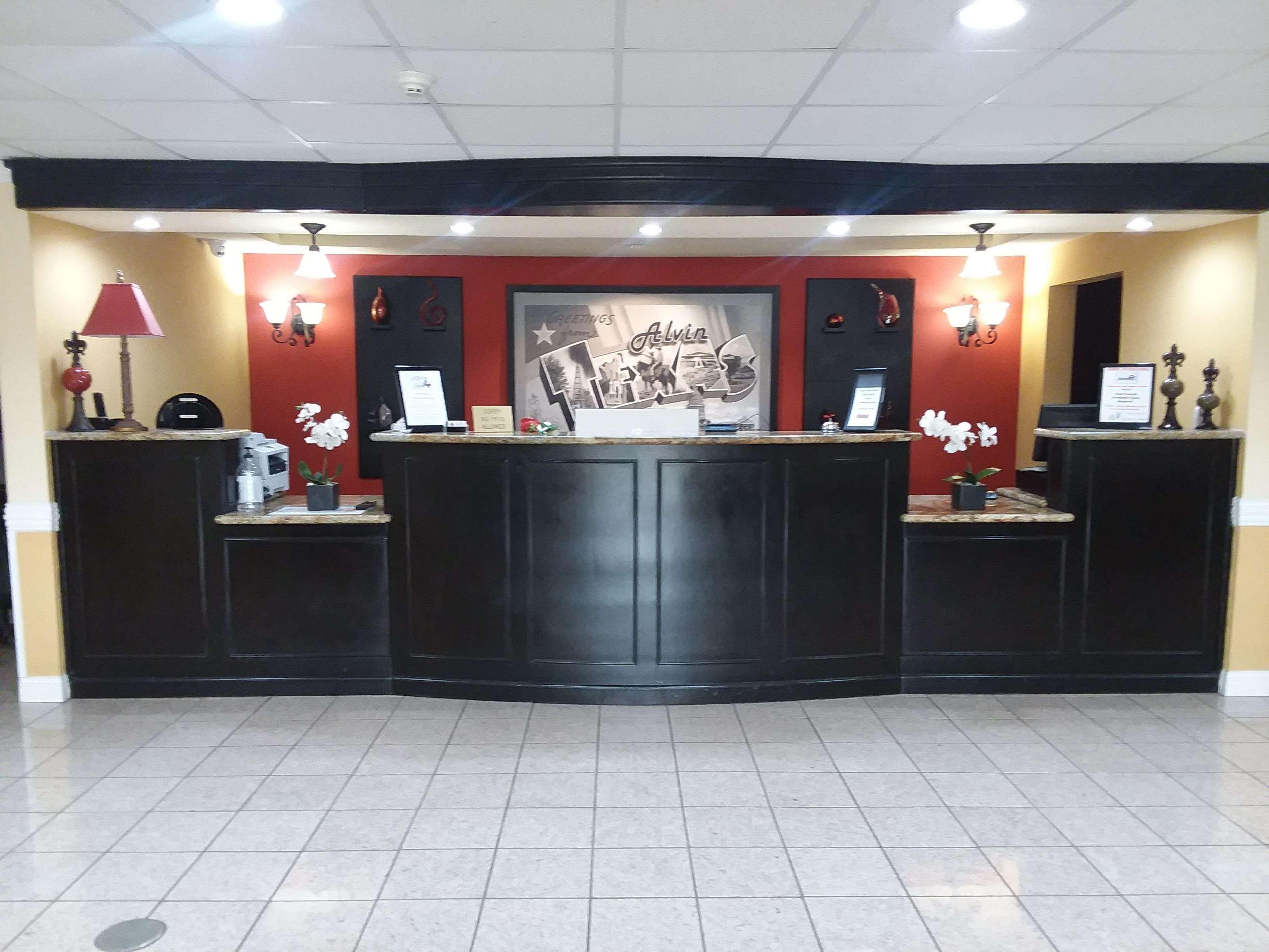 Surestay Plus Hotel By Best Western Alvin Dış mekan fotoğraf