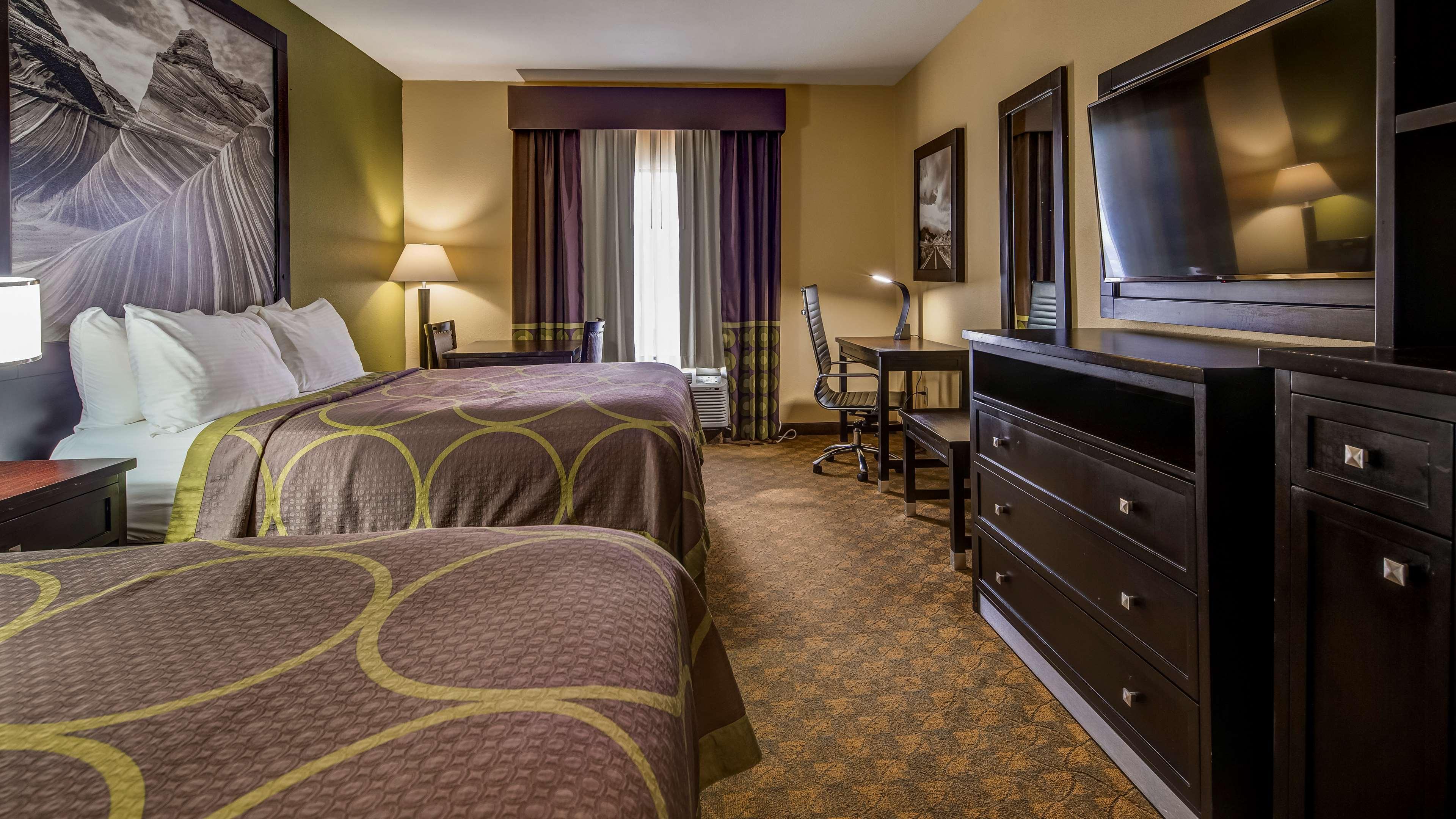 Surestay Plus Hotel By Best Western Alvin Dış mekan fotoğraf